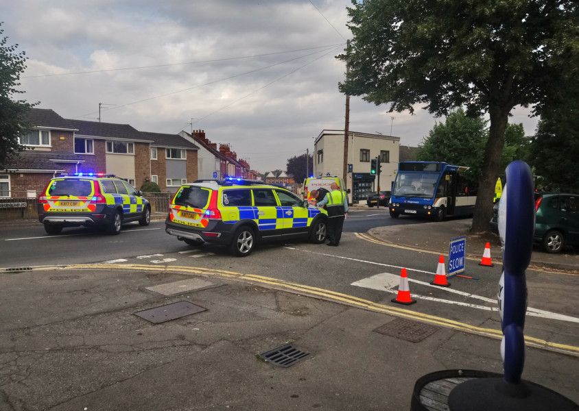 A6 closed between Finedon and Irthlingborough after crash